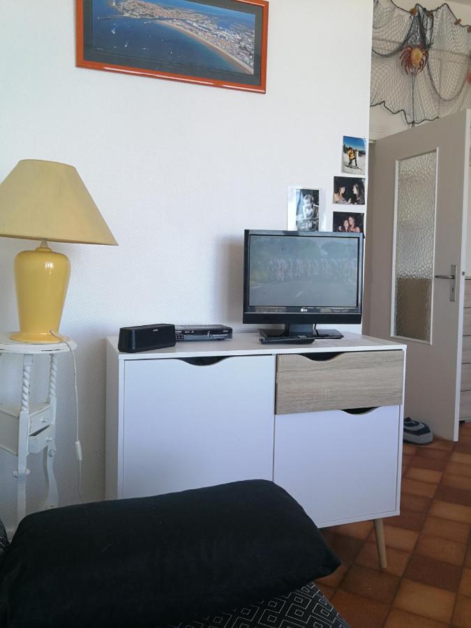 Sur Le Port Apartment